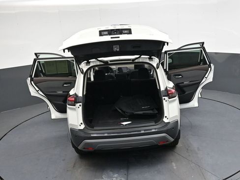 Used 2021 Nissan Rogue SV image 44