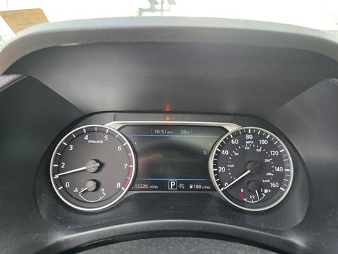 Used 2024 Nissan Sentra SV w/ SV Premium Package image 7