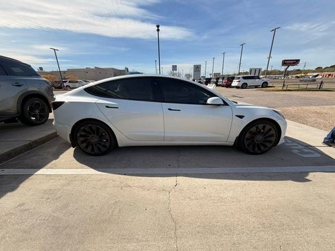 Used 2023 Tesla Model 3 Performance image 4