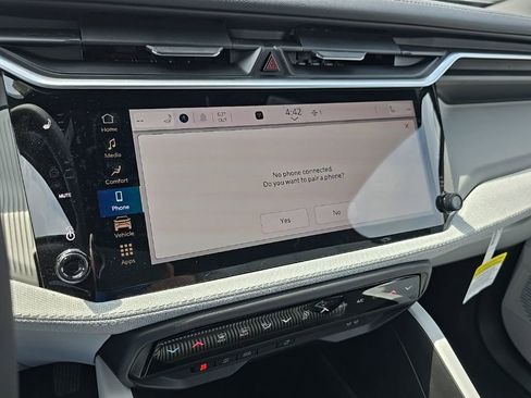 New 2026 Jeep Cherokee Laredo image 27