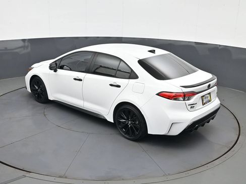 Used 2022 Toyota Corolla SE FWD image 19