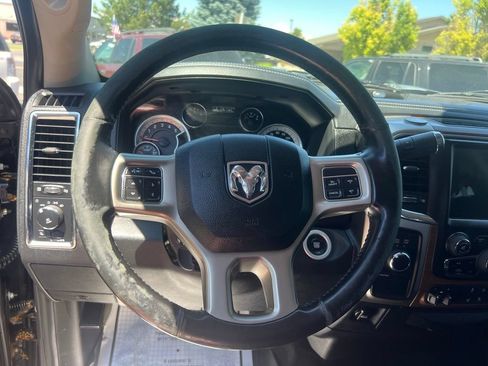 Used 2017 RAM 2500 Laramie w/ Convenience Group AWD/4WD image 16