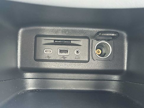 Used 2022 Chevrolet Equinox LT FWD image 34