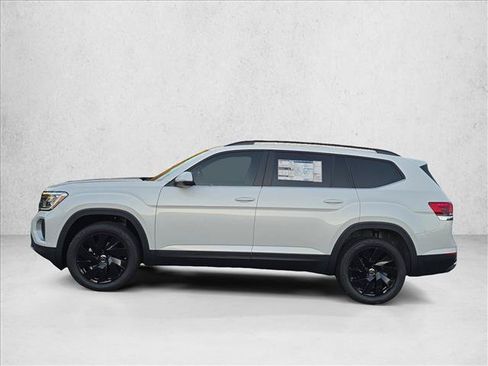 New 2026 Volkswagen Atlas SE FWD image 6