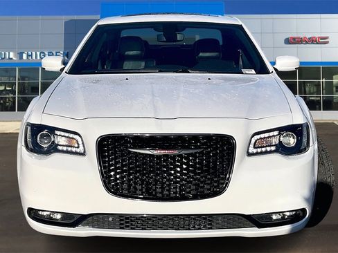 Used 2023 Chrysler 300 S image 2