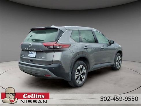 Used 2021 Nissan Rogue SV w/ Premium Package image 9