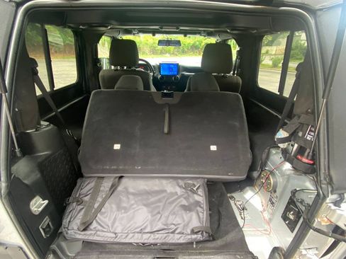 Used 2012 Jeep Wrangler Sport AWD/4WD image 40