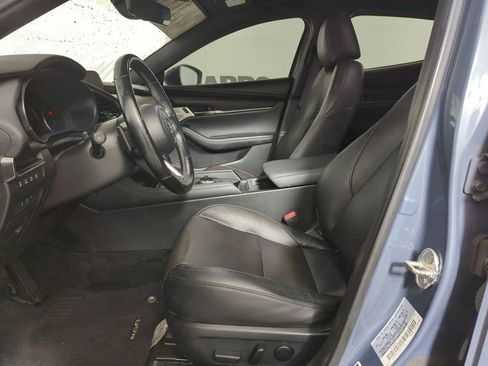 Used 2021 MAZDA MAZDA3 Hatchback w/Premium Plus Pkg image 7