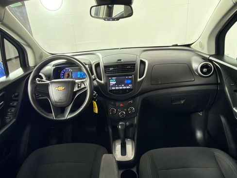 Used 2016 Chevrolet Trax LS w/ LPO, Protection Package FWD image 24
