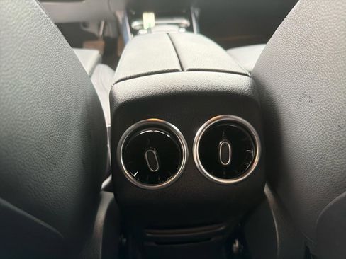 Used 2023 Mercedes-Benz GLA 250 4MATIC image 23