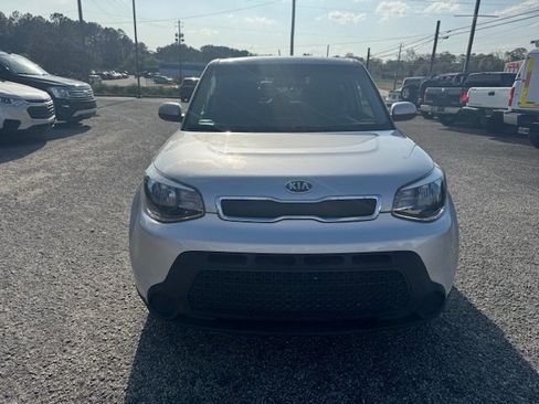 Used 2016 Kia Soul Base image 3