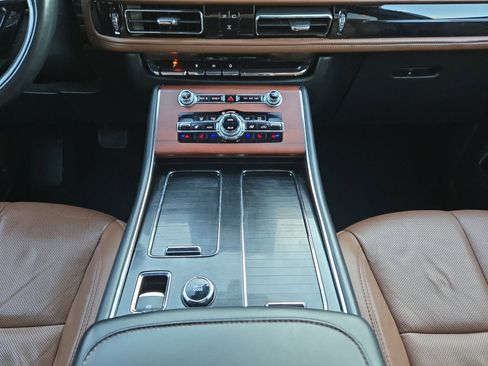 Used 2023 Lincoln Aviator Reserve w/ Elements Package Plus image 21