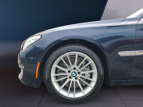 Used 2015 BMW 750i RWD image 9