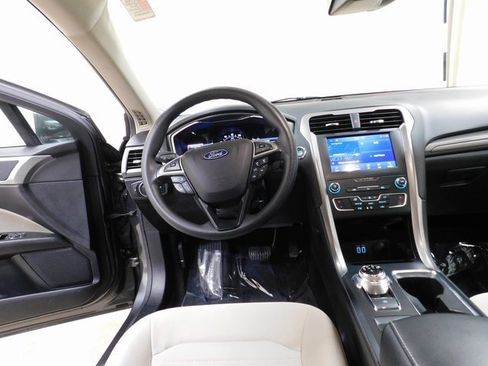 Used 2020 Ford Fusion S image 8