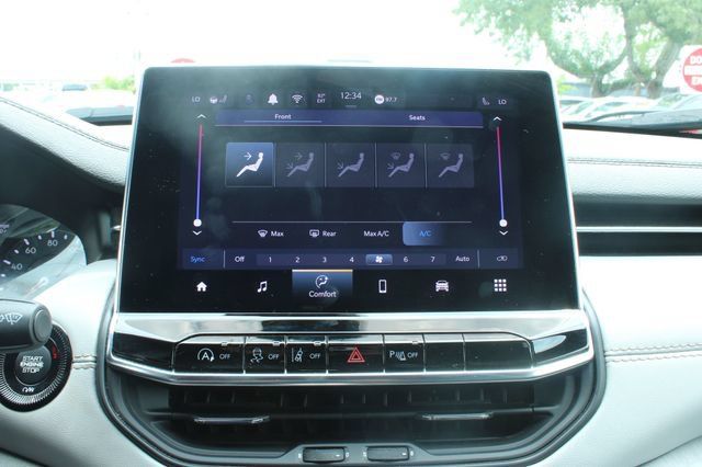 Used 2025 Jeep Compass Limited AWD/4WD image 20