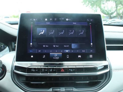 Used 2025 Jeep Compass Limited AWD/4WD image 20