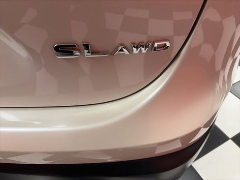 Used 2021 Nissan Rogue Sport SL w/ Premium Package image 8