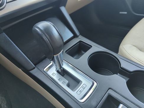 Used 2017 Subaru Legacy 2.5i Limited image 32