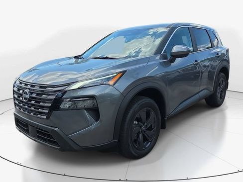 New 2026 Nissan Rogue SV FWD image 6