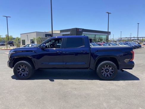 Used 2022 Toyota Tundra Platinum w/ Advanced Package AWD/4WD image 4