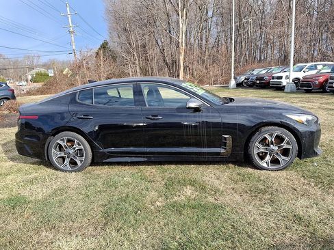 Used 2020 Kia Stinger GT-Line w/ Sun & Sound Package image 7