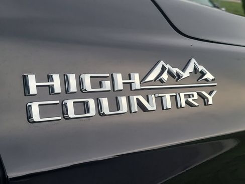 Used 2024 Chevrolet Tahoe High Country w/ Premium Package RWD image 7