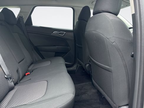 Used 2025 Kia Sportage LX AWD/4WD image 17