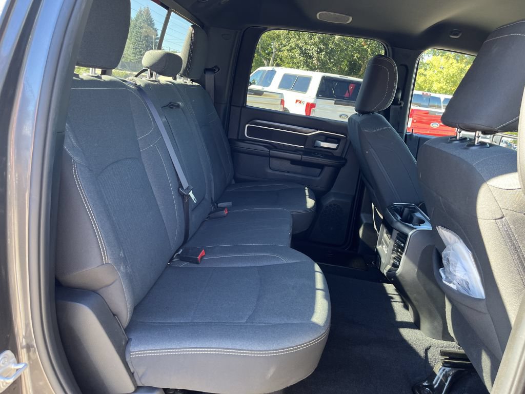 Used 2024 RAM 3500 Big Horn w/ Night Edition AWD/4WD image 28