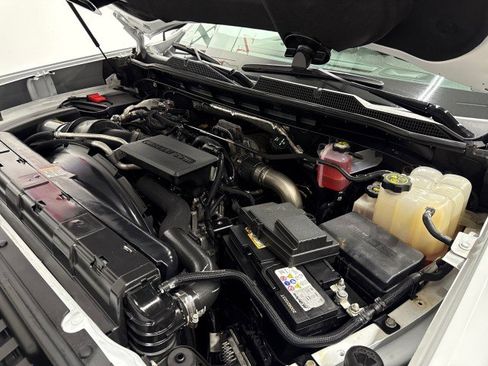 Used 2024 Chevrolet Silverado 3500 W/T image 47