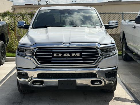 Used 2022 RAM 1500 Limited AWD/4WD image 2