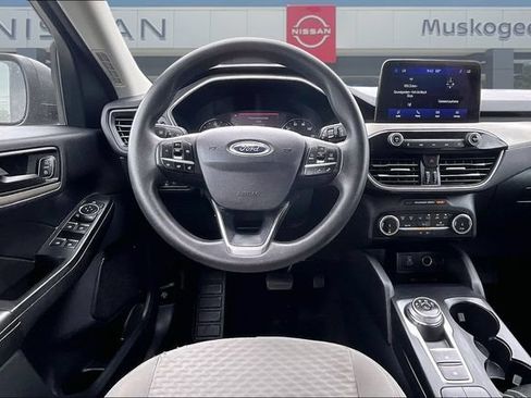 Used 2022 Ford Escape SE AWD/4WD image 8