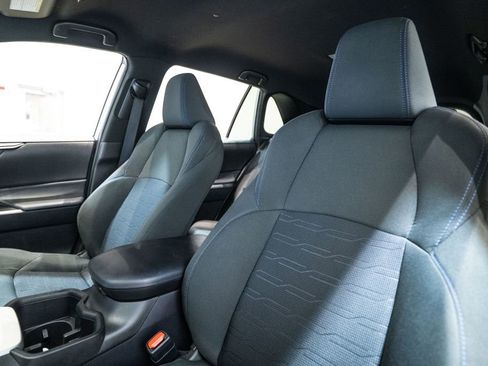 Certified 2024 Toyota RAV4 SE image 6