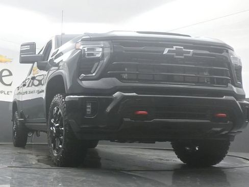 New 2026 Chevrolet Silverado 2500 LTZ w/ LTZ Plus Package AWD/4WD image 3