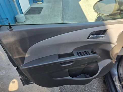 Used 2012 Chevrolet Sonic LT image 11