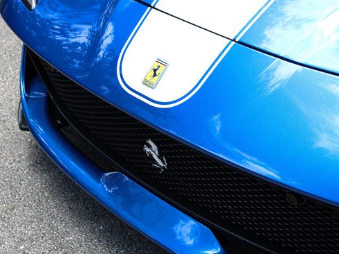 Certified 2022 Ferrari 812 GTS RWD image 22