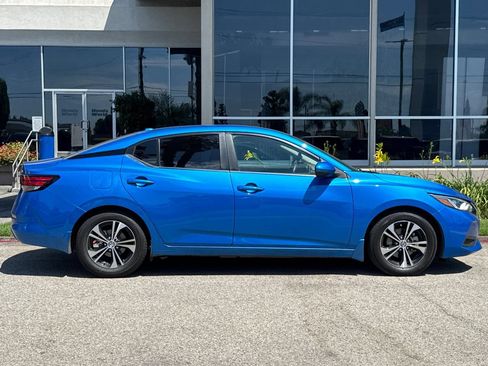 Used 2022 Nissan Sentra SV w/ All-Weather Package FWD image 4