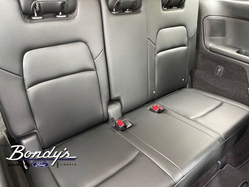 Used 2024 Nissan Pathfinder SL w/ SL Premium Package FWD image 17