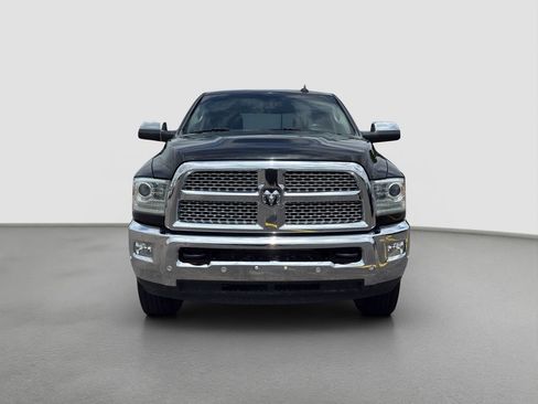 Used 2016 RAM 2500 Laramie AWD/4WD image 2