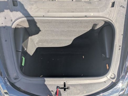 Used 2018 Porsche 718 Cayman S image 15