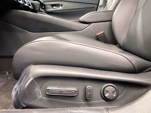 Used 2025 Honda Accord EX-L image 23