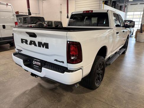 Certified 2025 RAM 2500 Big Horn AWD/4WD image 23