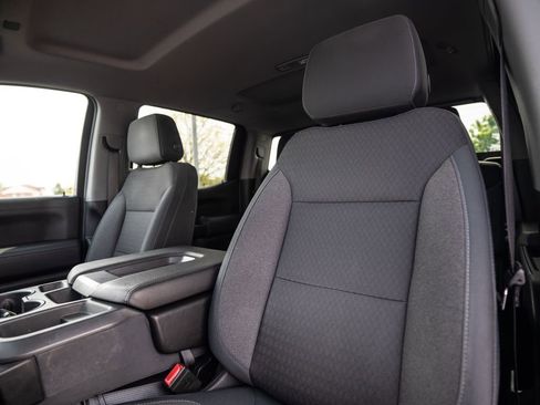 Used 2019 Chevrolet Silverado 1500 LT w/ All-Star Edition AWD/4WD image 7