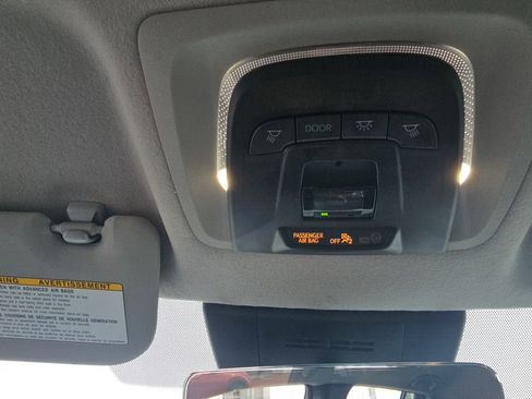 Certified 2025 Toyota Corolla Cross XLE image 21