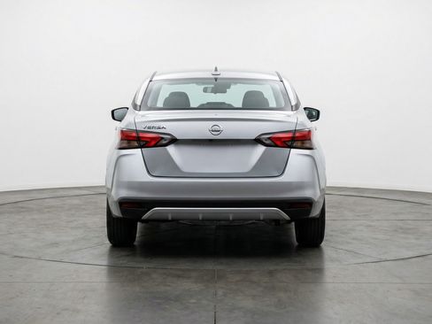 Used 2025 Nissan Versa SV FWD image 7