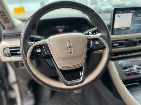Used 2020 Lincoln Aviator Reserve w/ Equipment Group 202A image 13