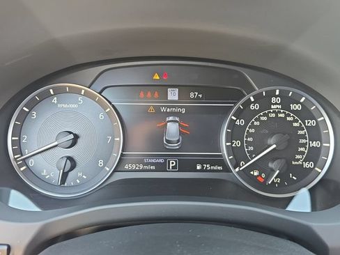 Used 2023 INFINITI QX50 Sport AWD/4WD image 32