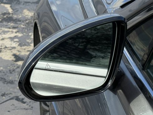 Used 2023 Genesis G80 image 14