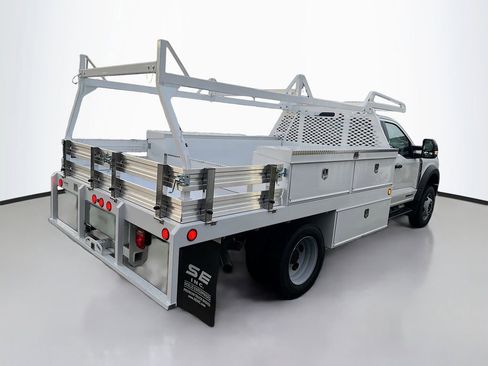 New 2025 Ford F550 4x4 Regular Cab Super Duty image 13