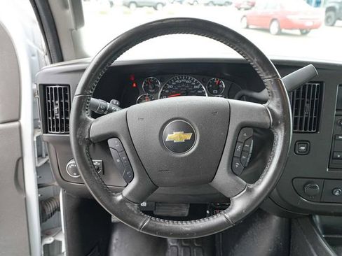 Used 2022 Chevrolet Express 3500 w/ Power Convenience Package RWD image 19