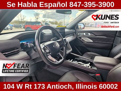 Used 2025 Ford Explorer Platinum w/ LUX Leather Package image 21